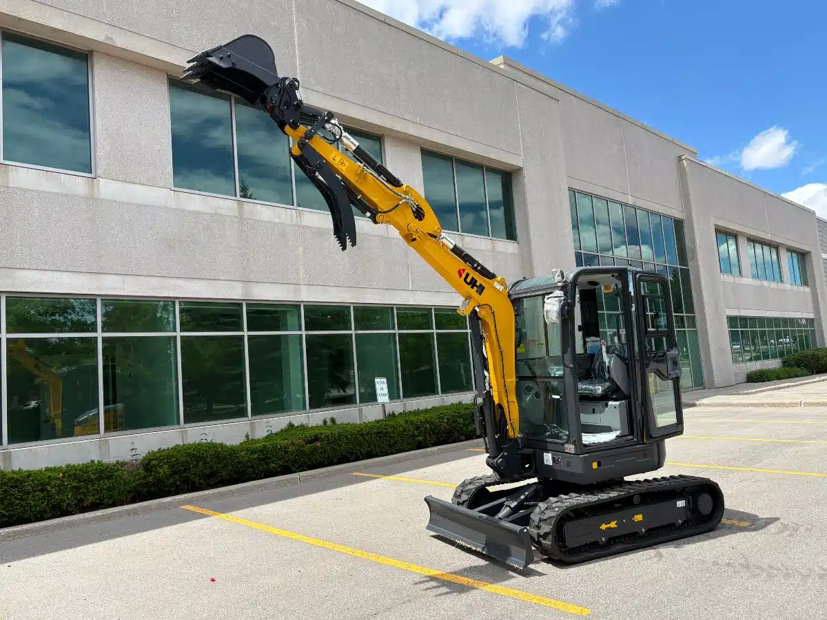 Photo de la Galerie 2 pour UHI Machinery UME27S Excavatrice