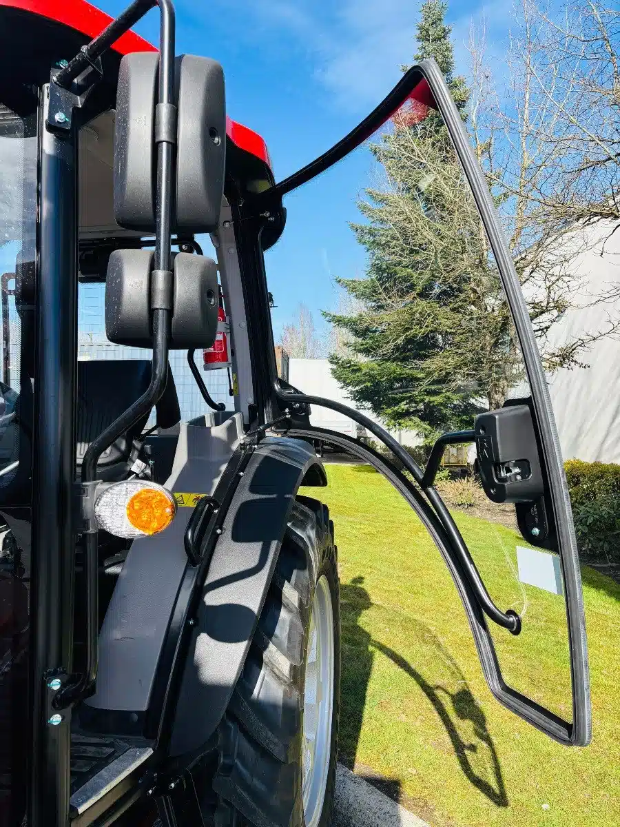 Gallery image 2 for UHI Machinery TB754 Tractor