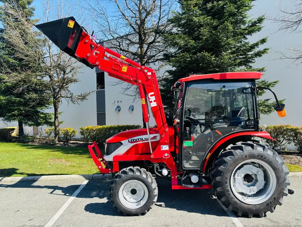 Gallery image 2 for UHI Machinery M404 Tractor
