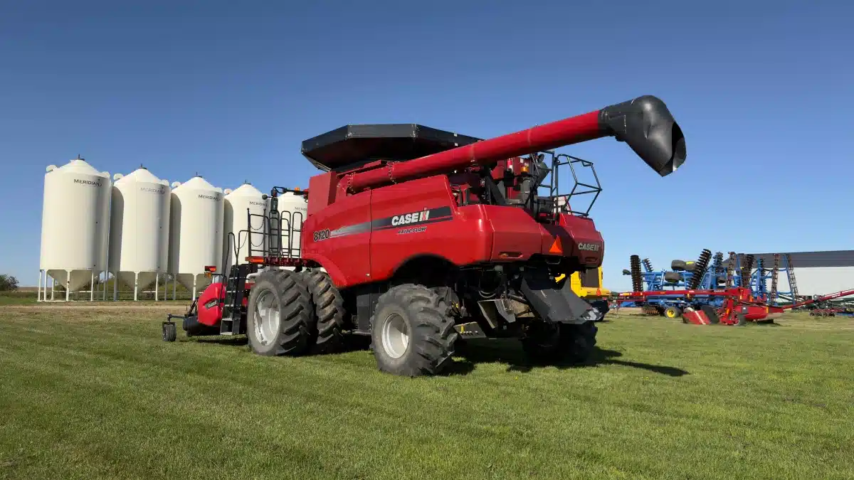 Photo de la Galerie 2 pour 2012 Case IH 8120 Batteuse