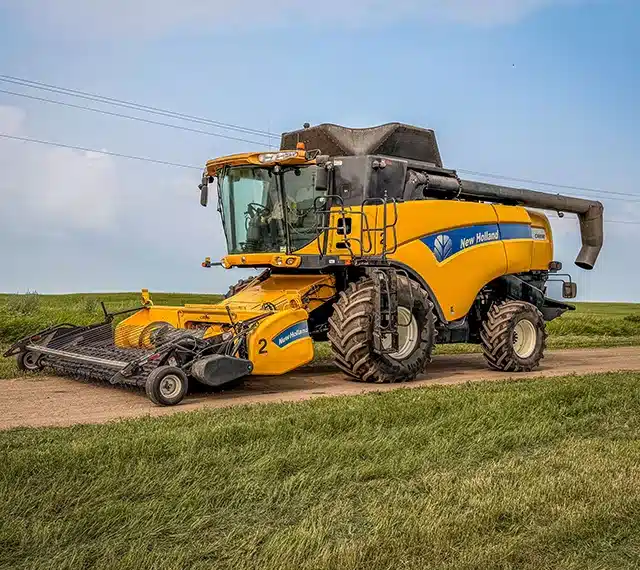 Photo de la Galerie 1 pour 2008 New Holland CX8080 Batteuse