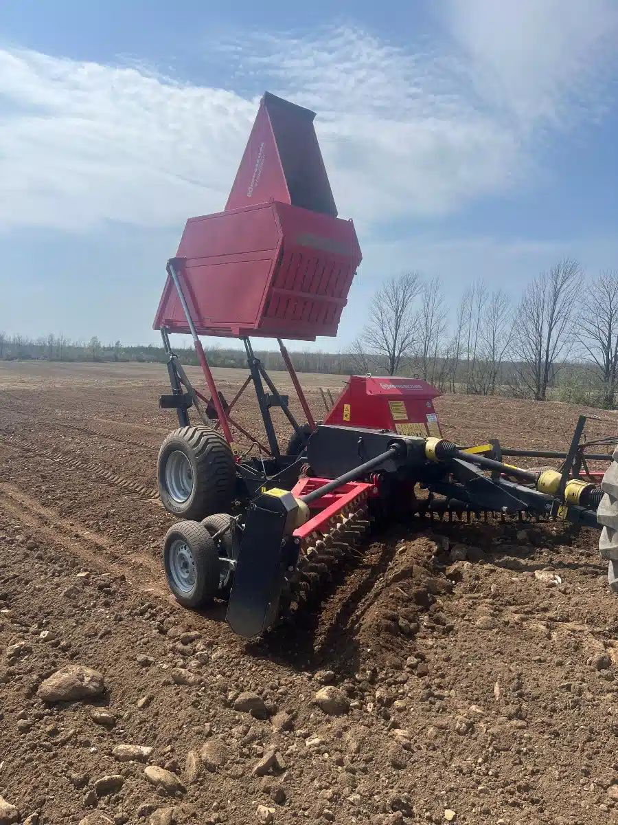 Gallery image 2 for 2017 Kongskilde STONEBEAR SB5200 Rock Picker