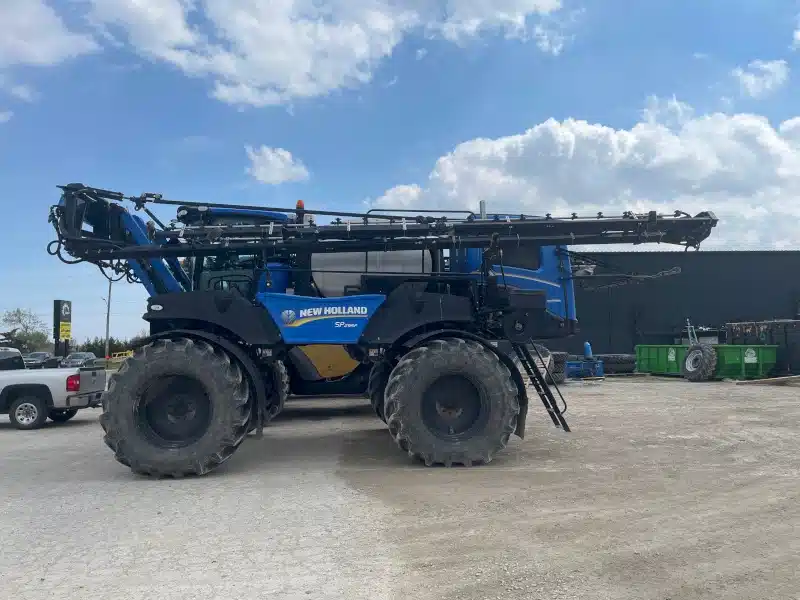 Photo de la Galerie 2 pour 2016 New Holland SP295F Arroseur - Automoteur