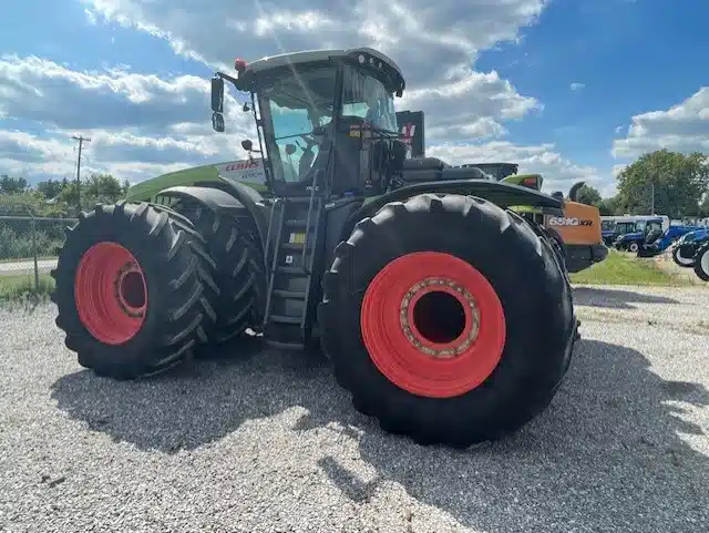 Photo de la Galerie 2 pour 2021 CLAAS XERION 5000 Tracteur