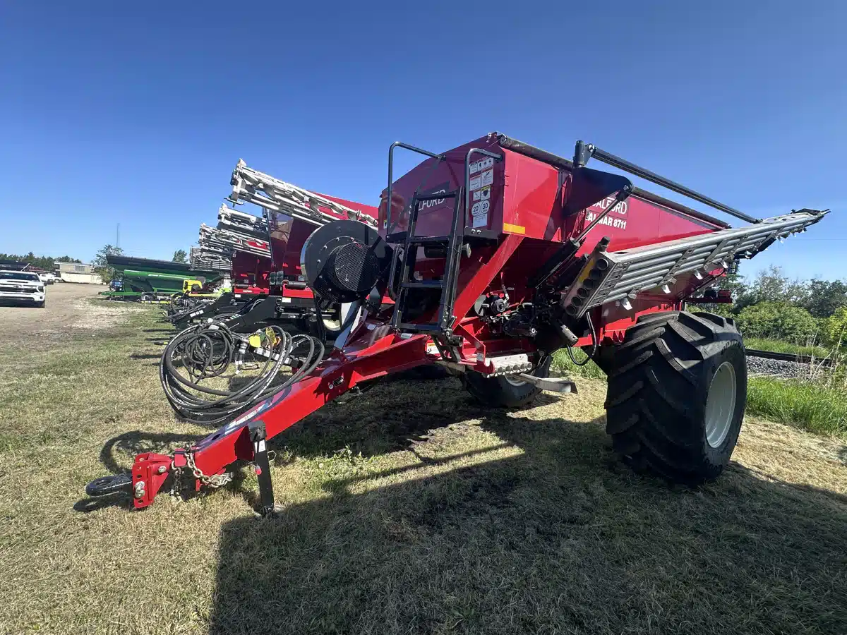 Gallery image 2 for New 2023 Salford VALMAR 8711 Spreader - Fertilizer