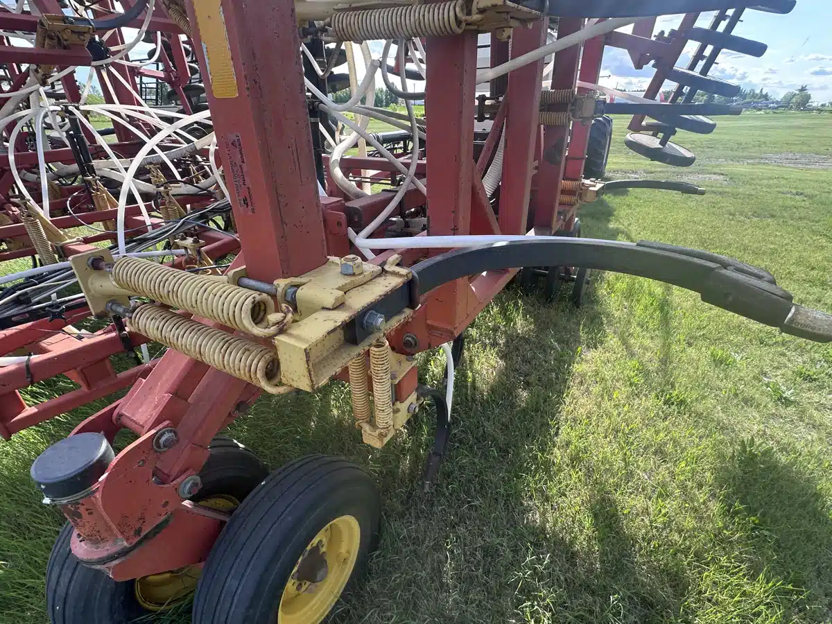 Gallery image 2 for Used Bourgault 5710-54 Air Drill