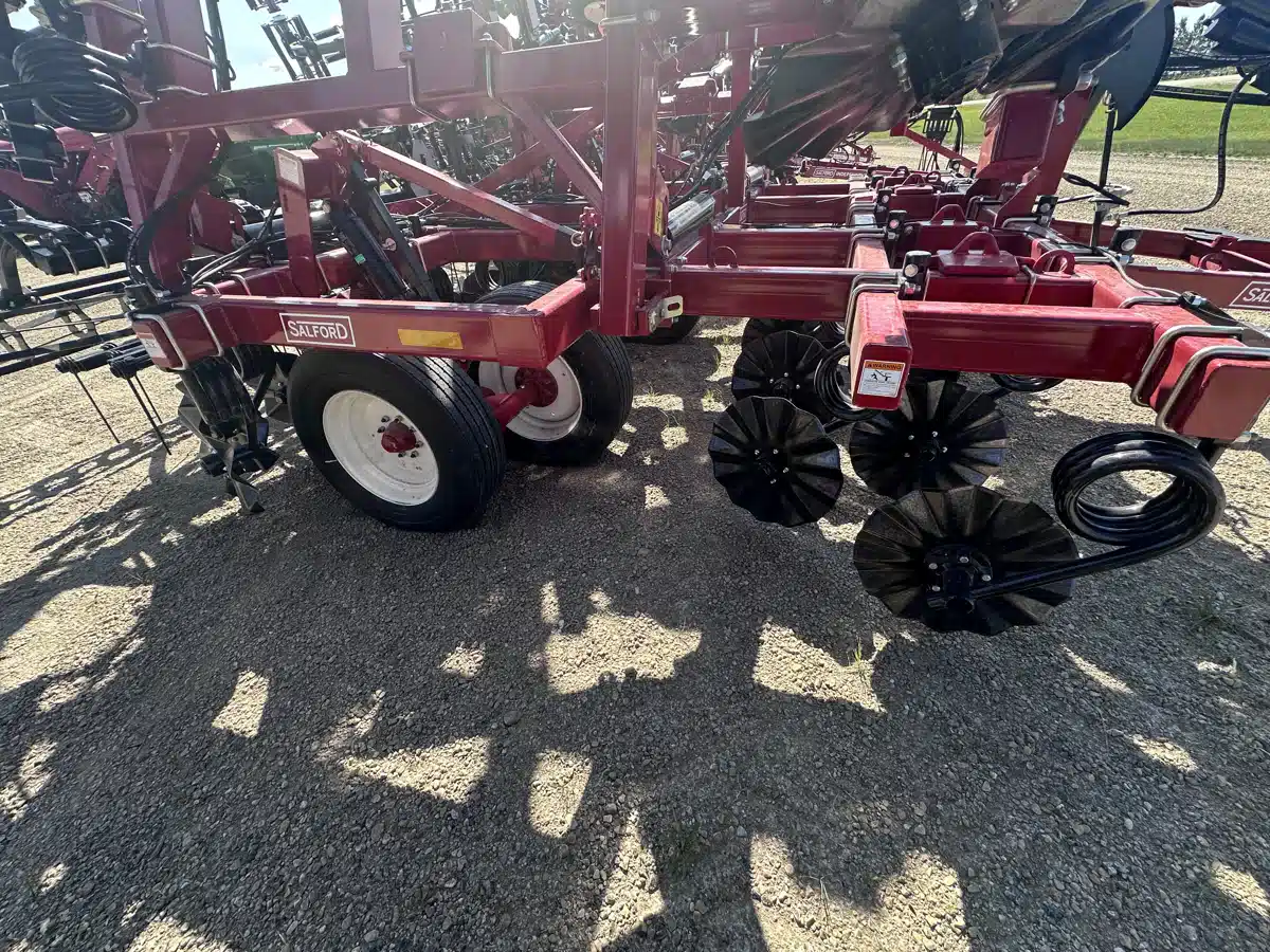Gallery image 2 for New 2024 Salford I-2131 Vertical Tillage