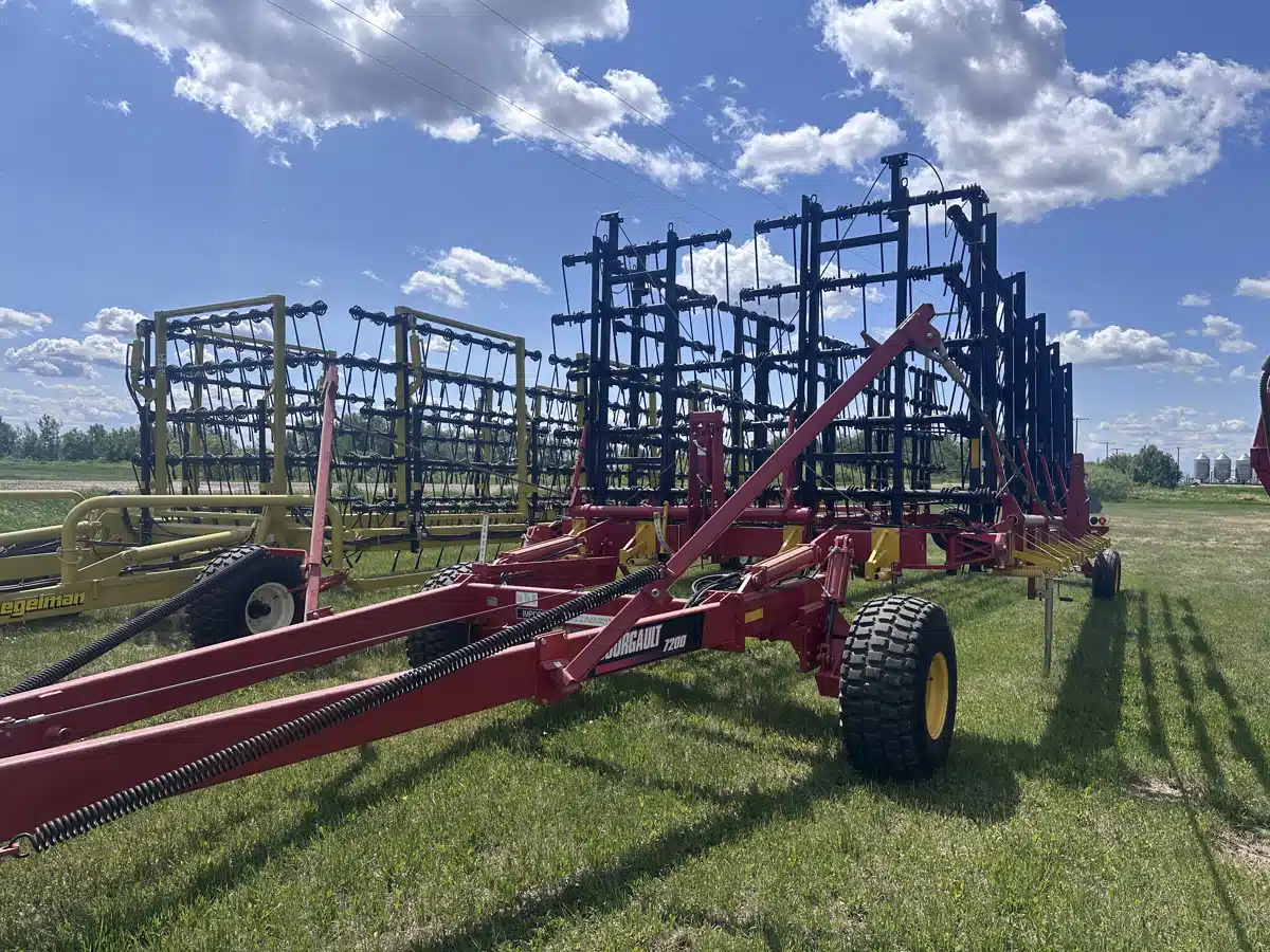 Gallery image 1 for Used 2015 Bourgault 7200 Harrow