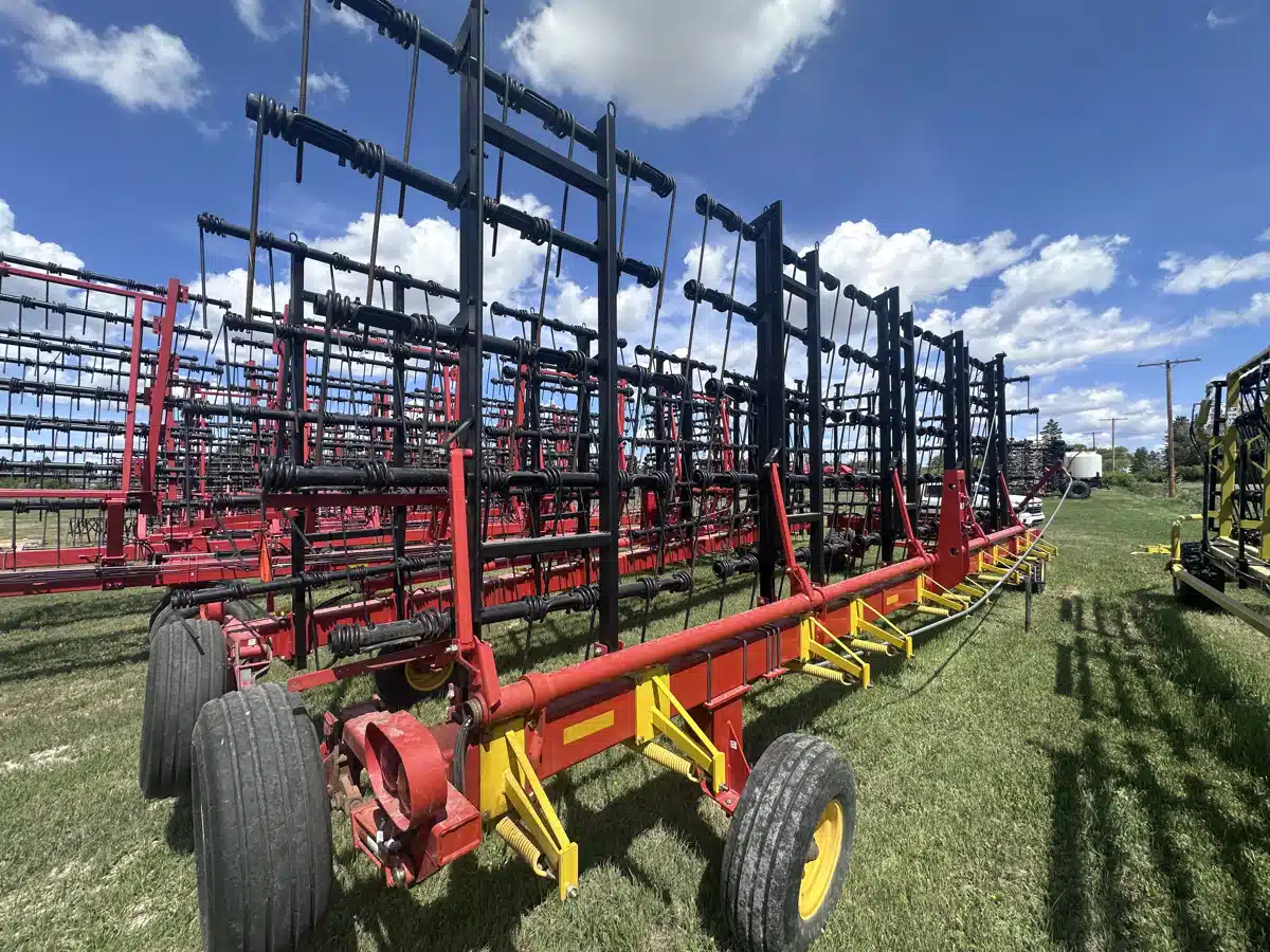 Gallery image 2 for Used 2015 Bourgault 7200 Harrow