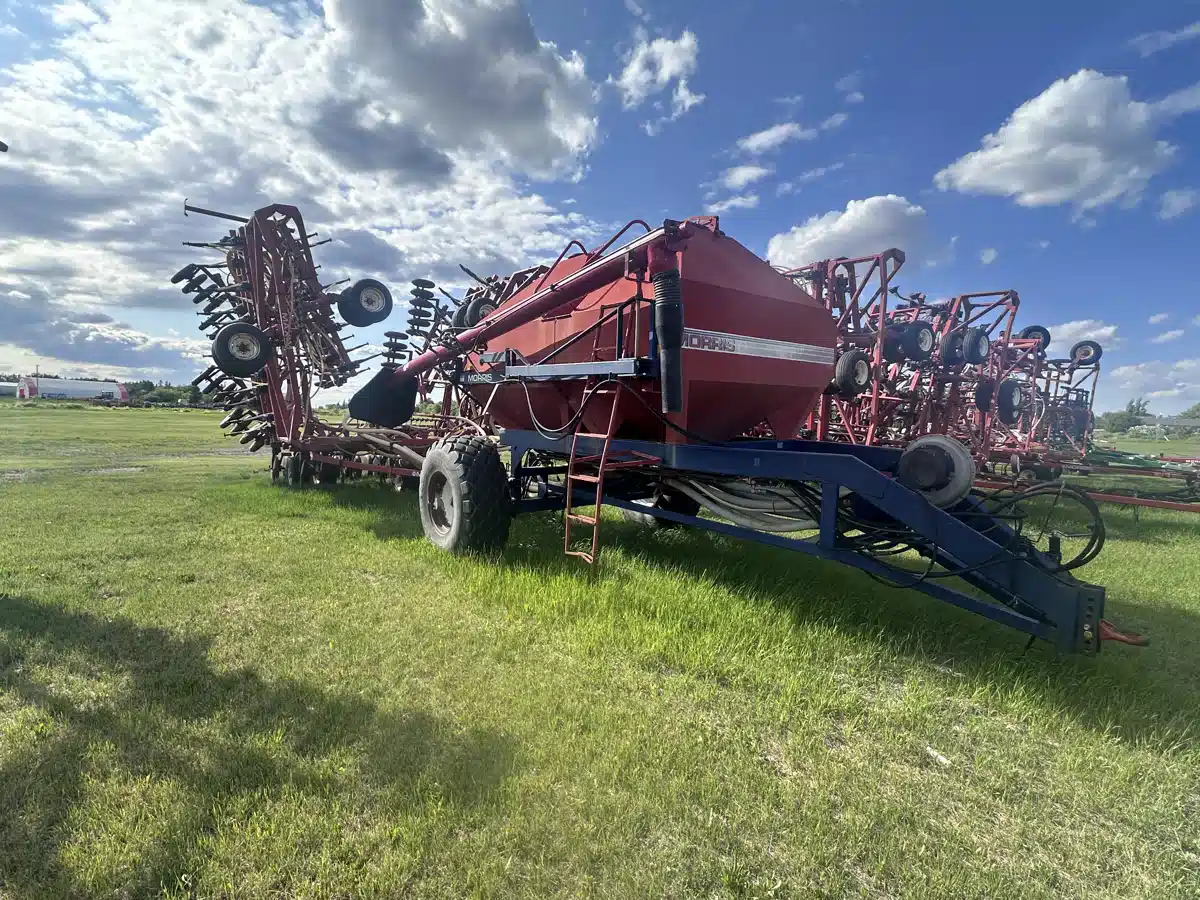 Gallery image 1 for Used Morris MAXIM Air Seeder
