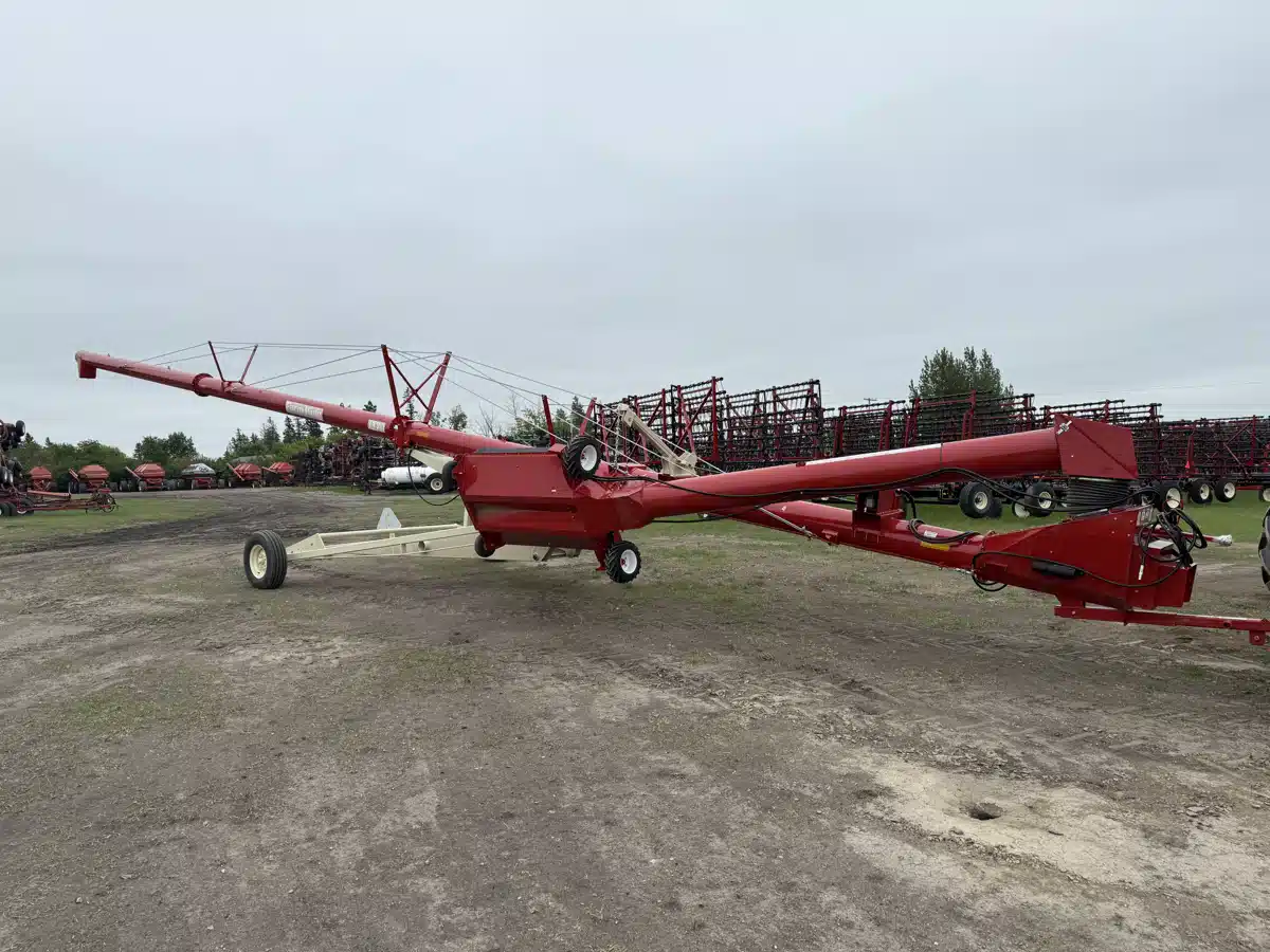 Gallery image 1 for New 2025 Farm King 1370 Auger
