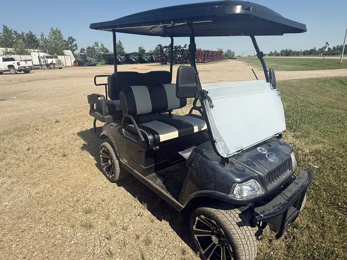 Gallery image 1 for Used 2025 Evolution Classic 4 Plus Golf Cart