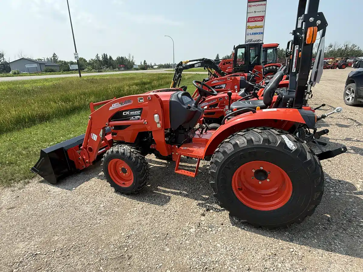 Gallery image 1 for 2024 Kioti CK3520 Tractor