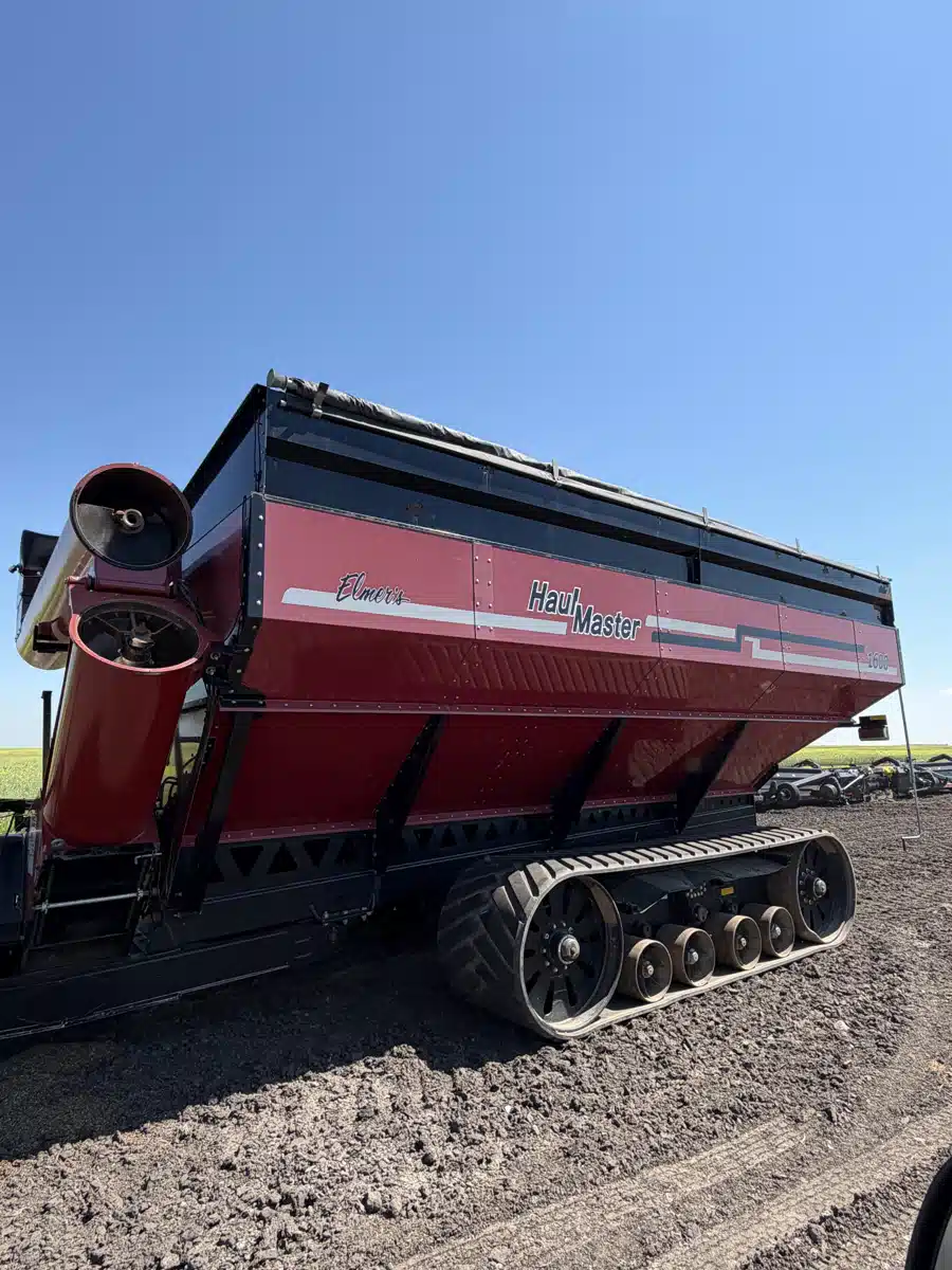 Photo de la Galerie 2 pour 2013 Elmers Mfg HAULMASTER 1600 Chariot à Grain