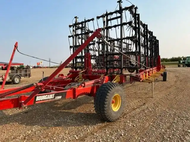 Gallery image 1 for Used 2005 Bourgault 7200 Harrow