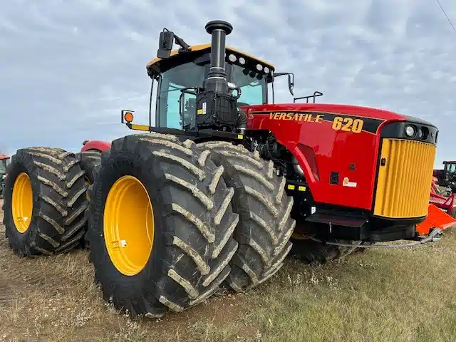 Gallery image 1 for New 2024 Versatile 620 Tractor