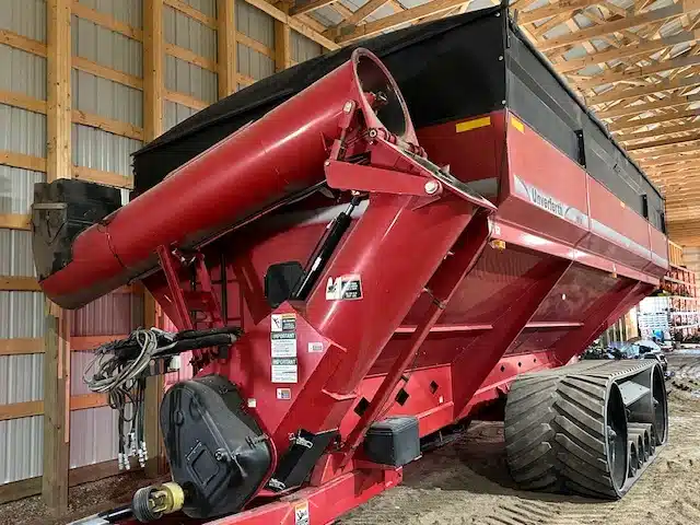 Gallery image 1 for Used 2014 Unverferth 1610 Grain Cart