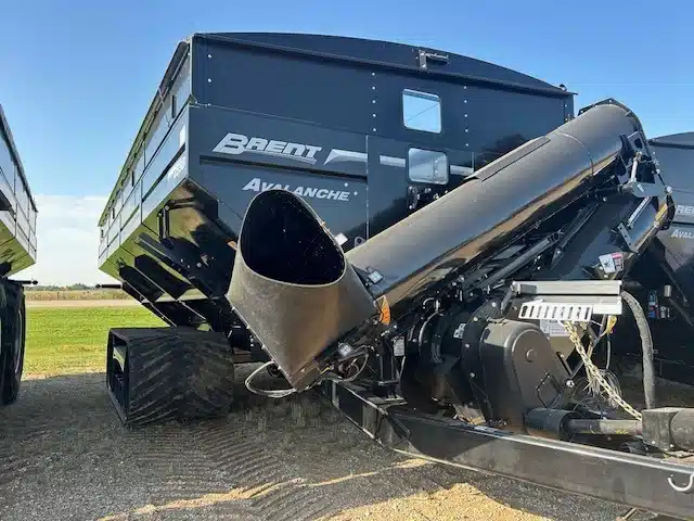 Gallery image 1 for New 2025 Brent 2598 Grain Cart