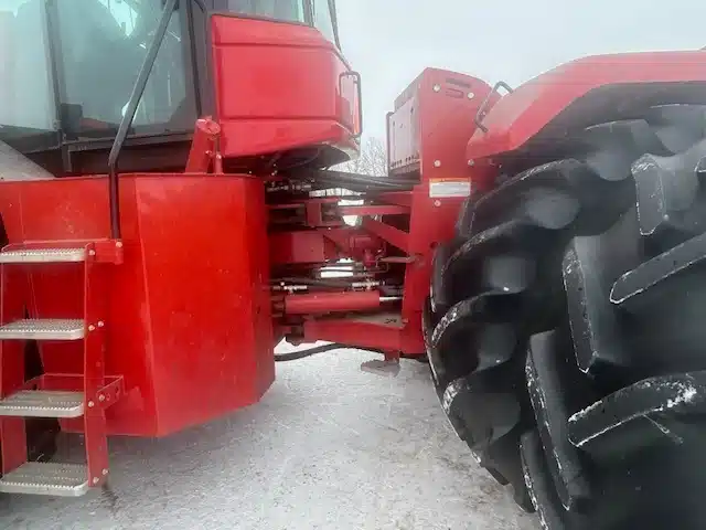 Gallery image 2 for 2014 Versatile 2375 Tractor