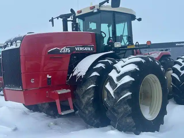 Gallery image 1 for 2014 Versatile 2375 Tractor