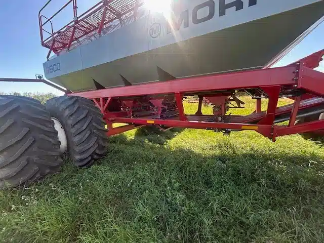 Gallery image 2 for Used 2016 Morris 9800 Air Cart