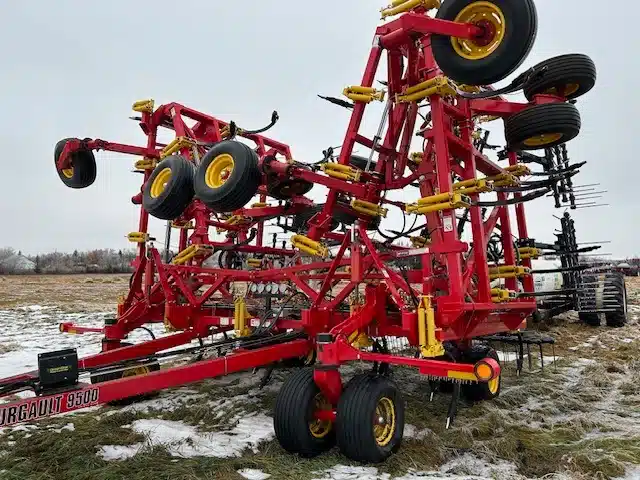 Photo de la Galerie 1 pour 2018 Bourgault 9400-60 Cultivateur