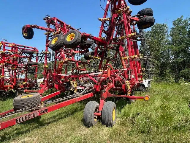 Photo de la Galerie 1 pour 2016 Bourgault 9500-60 Cultivateur