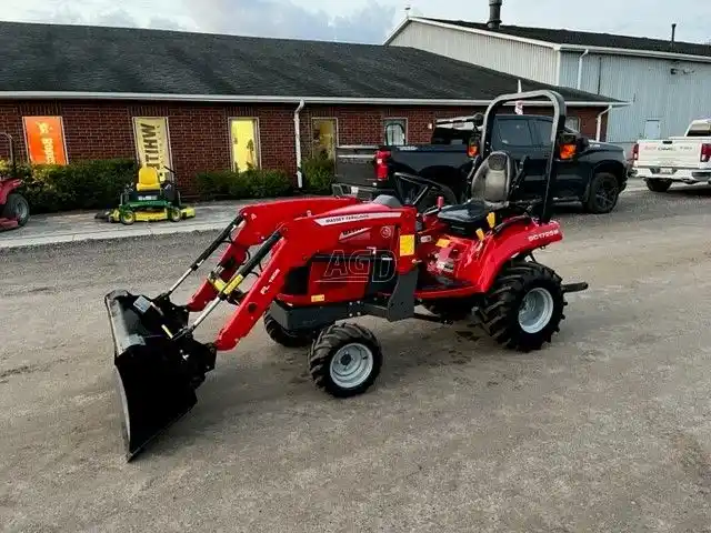 Gallery image 2 for 2019 Massey Ferguson GC1725M Tractor