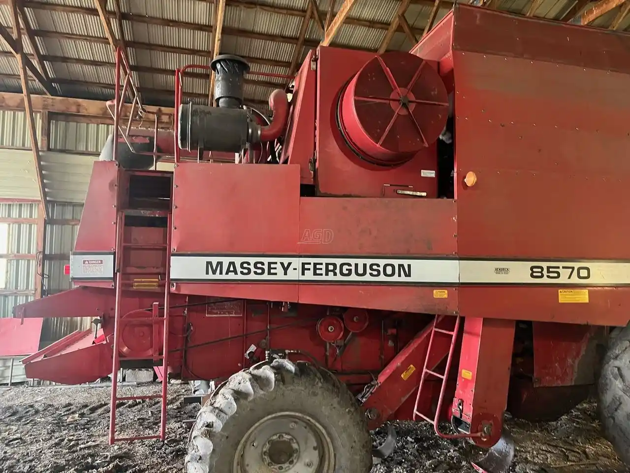 Gallery image 1 for Used 1991 Massey Ferguson 8570 Combine