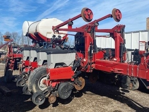 Gallery image 2 for Used 2014 Case IH 1250 Planter