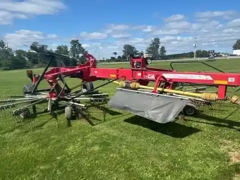 Gallery image 1 for Used 2012 Massey Ferguson RK 3855 Rake