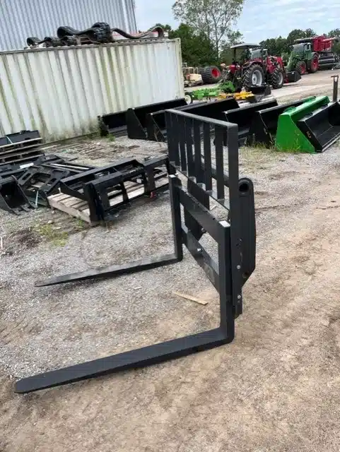 Gallery image 2 for New 2021 Bobcat 7204269 Pallet Fork