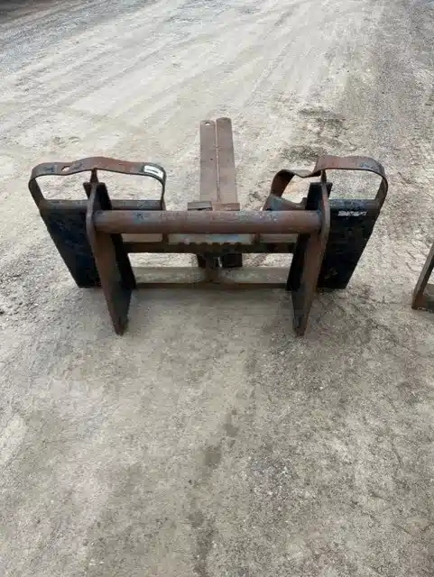Gallery image 2 for Used Bobcat 44 Pallet Fork