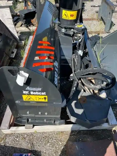 Gallery image 2 for New 2024 Bobcat SB32X80 Snow Blower