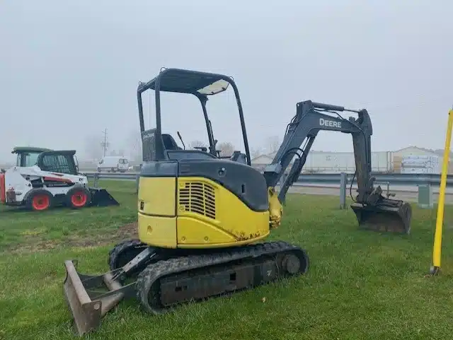 Gallery image 2 for Used 2007 John Deere 27D Excavator