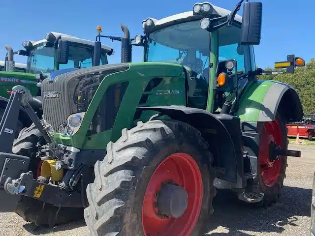 Gallery image 1 for Used 2014 Fendt 824 VARIO Tractor