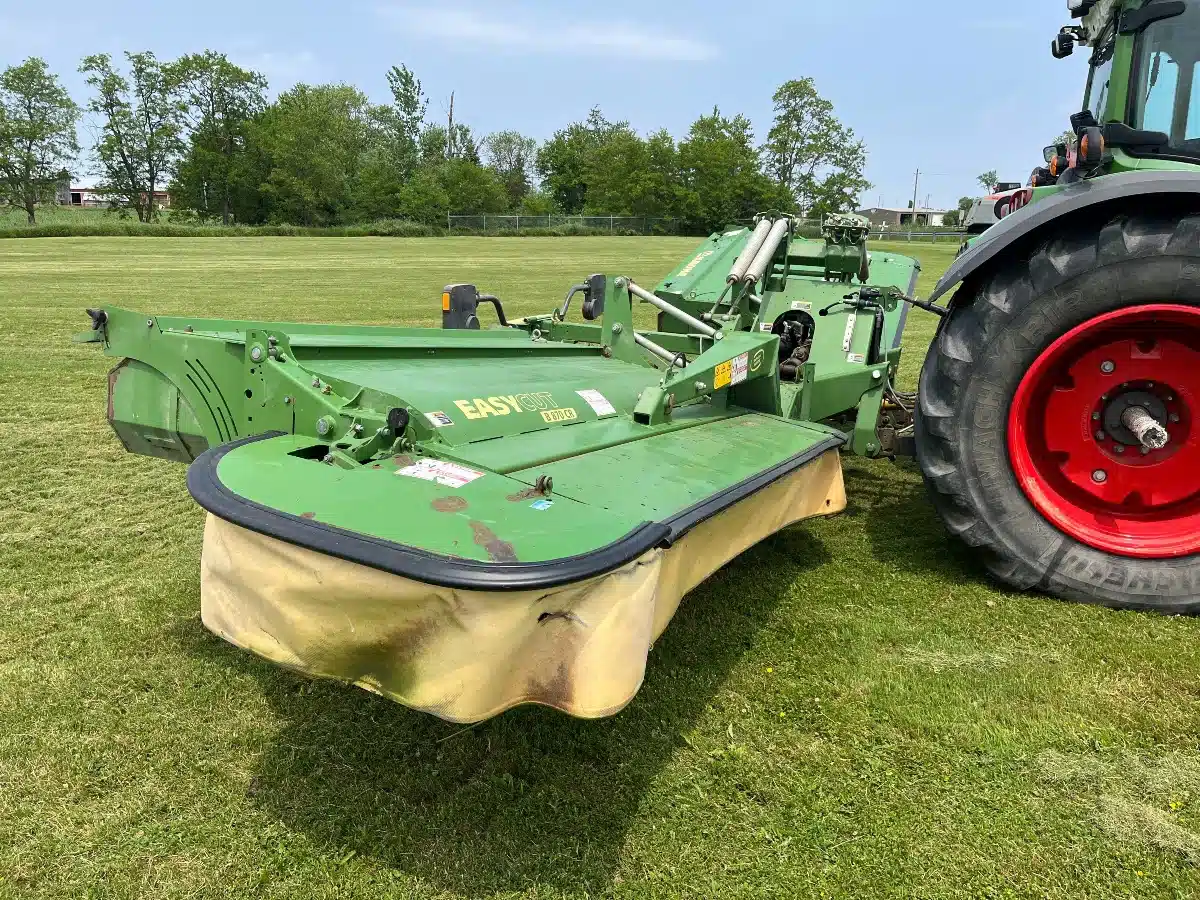 Gallery image 1 for Used 2015 Krone easy cut Mower Conditioner