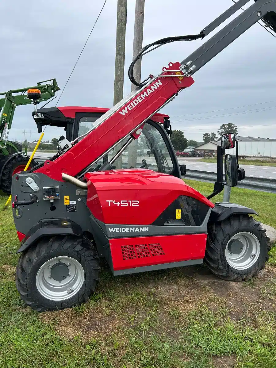 Gallery image 2 for Used 4512 Weidemann T4512 TeleHandler