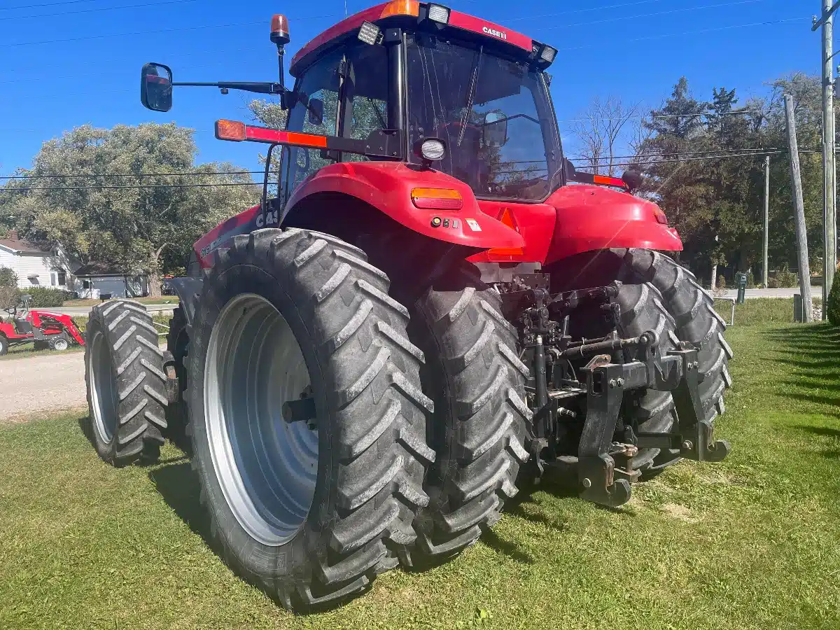 Gallery image 2 for Used 2014 Case IH MAGNUM 315 Tractor