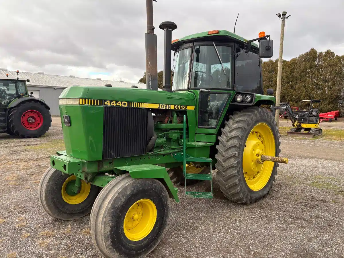 Used 1982 John Deere 4440 Tractor