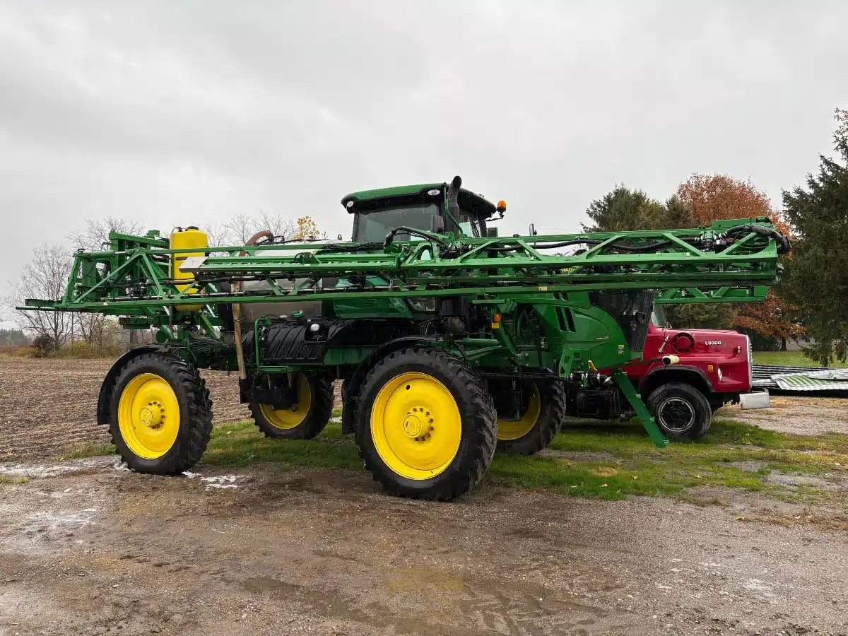 Used 2015 John Deere R4038 Sprayer - Self Propelled