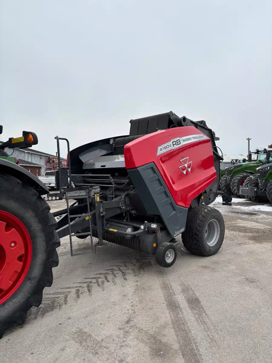 Gallery image 2 for 2021 Massey Ferguson RB 4180V Round Baler