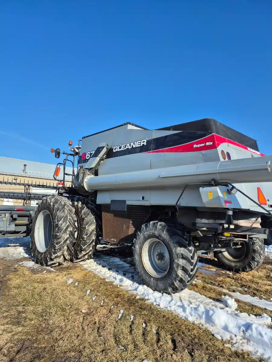 Gallery image 2 for 2012 Gleaner S67 Combine