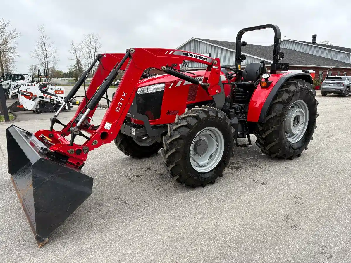 Gallery image 1 for 2022 Massey Ferguson 4707 Tractor