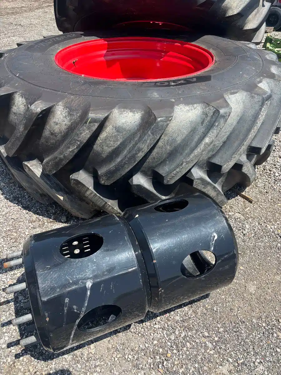 Photo de la Galerie 1 pour Michelin VF710/75R42 Pneus