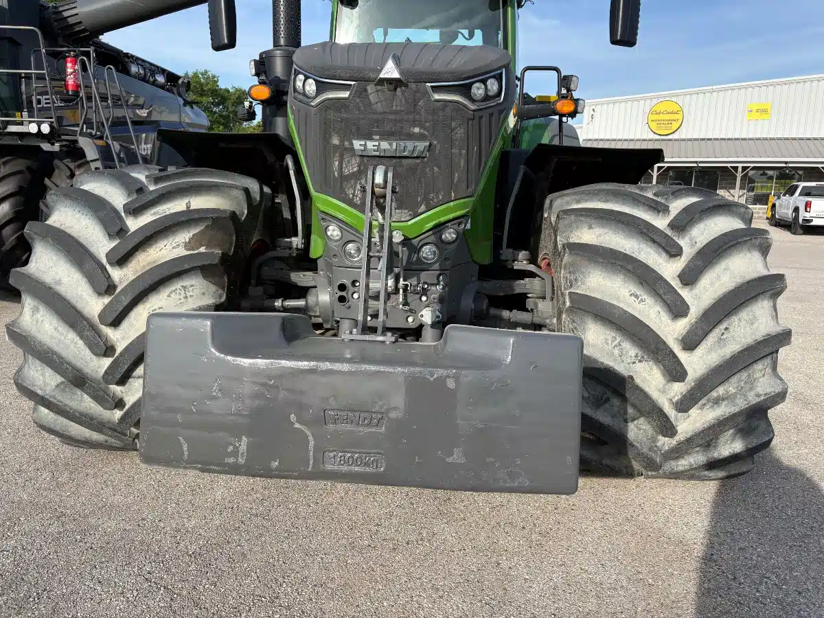 Photo de la Galerie 2 pour 2021 Fendt 1042 VARIO Tracteur