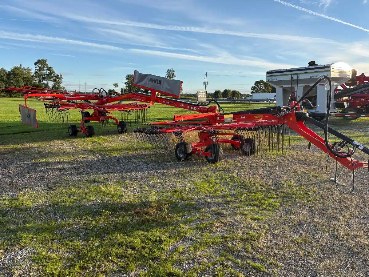 Photo de la Galerie 1 pour 2026 Kuhn GA 9032 râteau