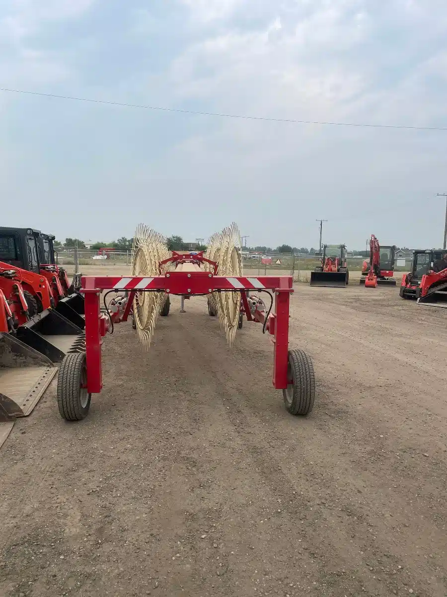 Gallery image 2 for New 2023 Farm King RE14 Rake