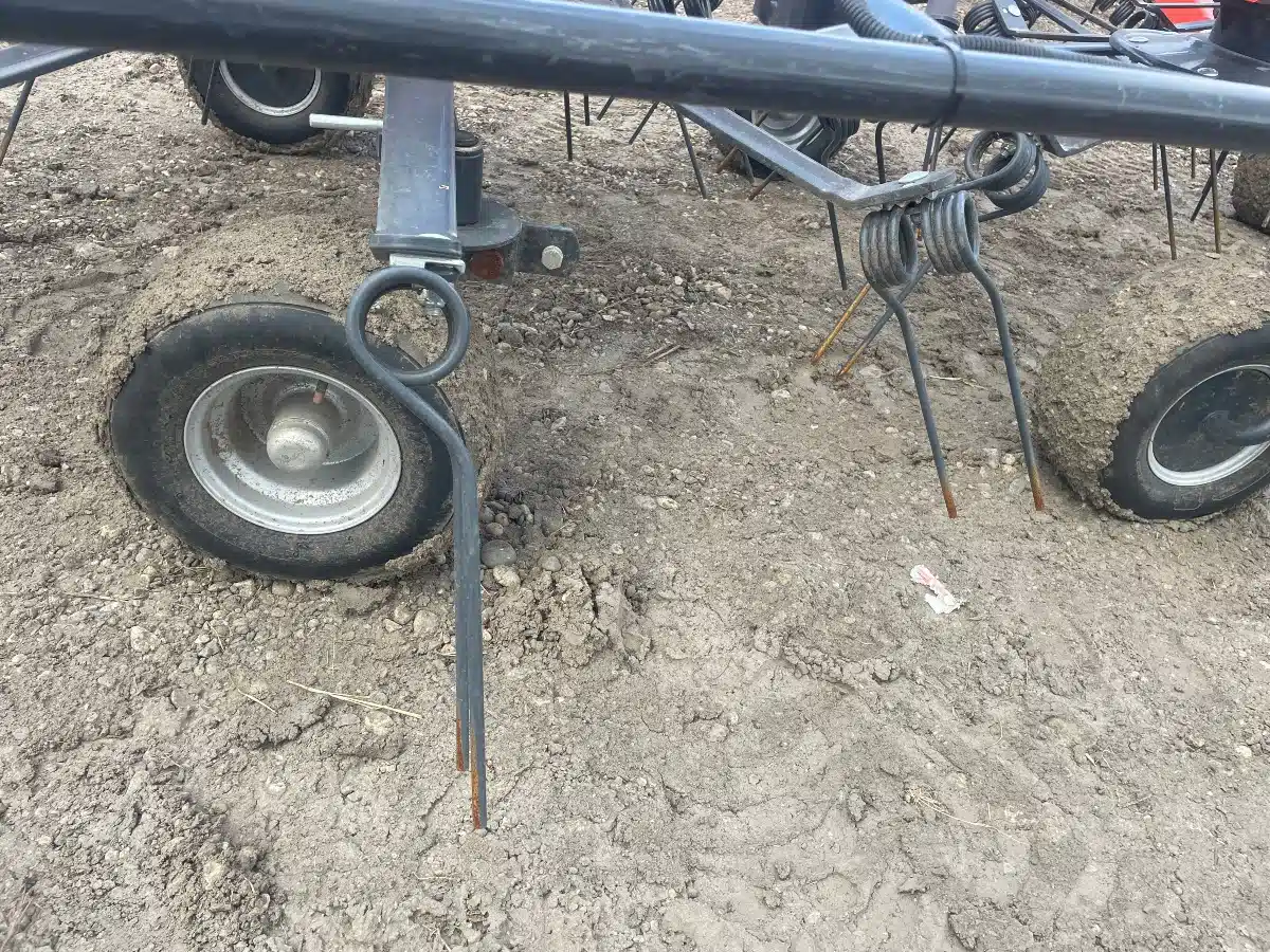 Gallery image 2 for Used 2022 Kubota TE6583T Rake