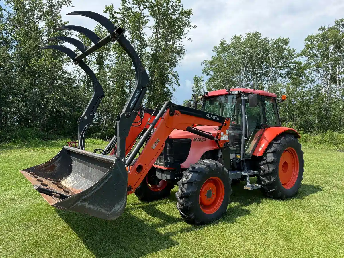 Gallery image 2 for Used 2007 Kubota M125 Tractor